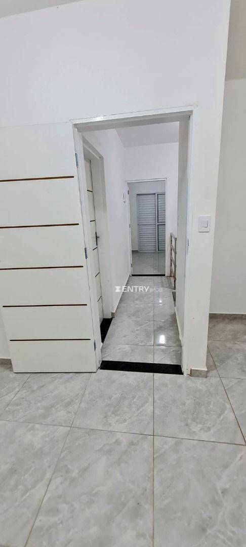 Casa à venda com 2 quartos, 110m² - Foto 10