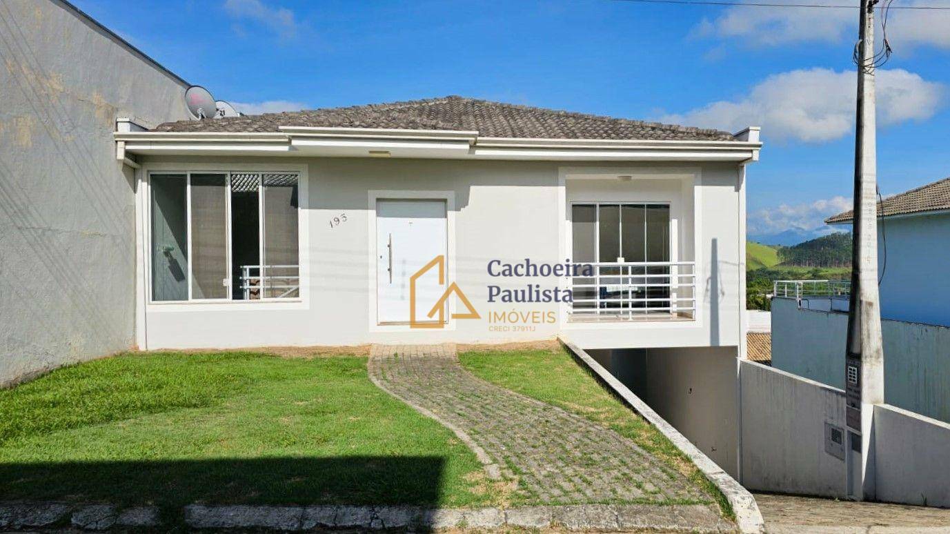 Casa, 4 quartos, 235 m² - Foto 1