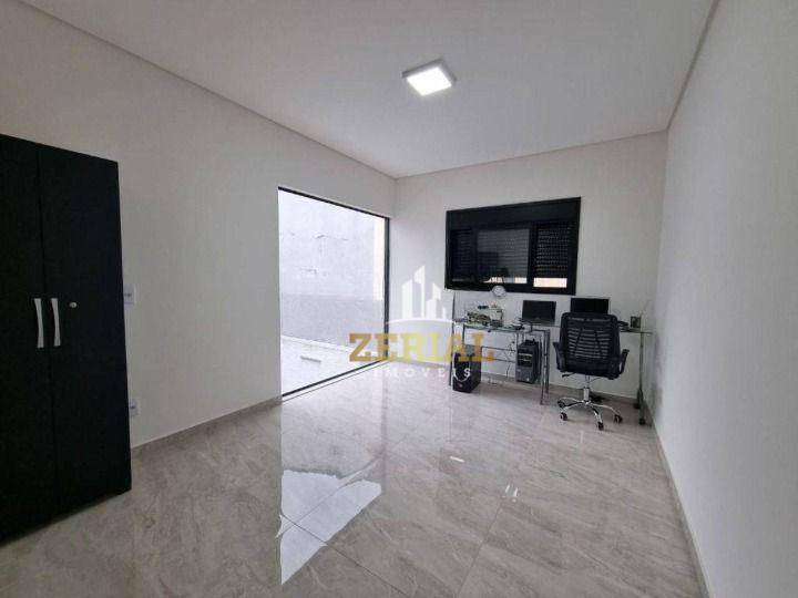 Sobrado à venda com 4 quartos, 300m² - Foto 32