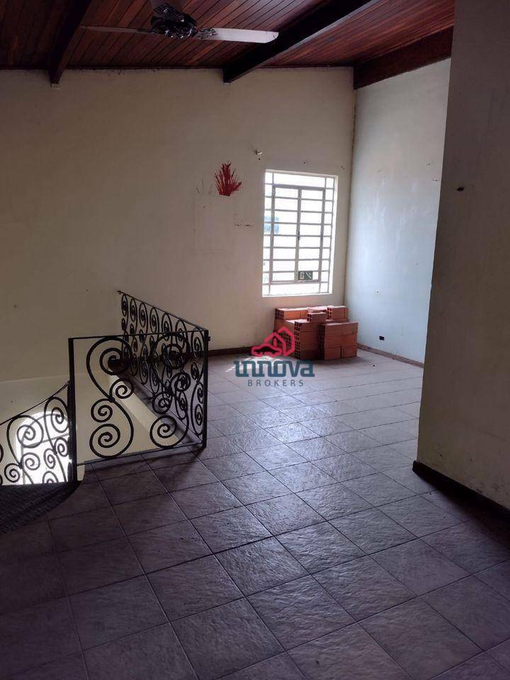 Sobrado à venda com 3 quartos, 300m² - Foto 15