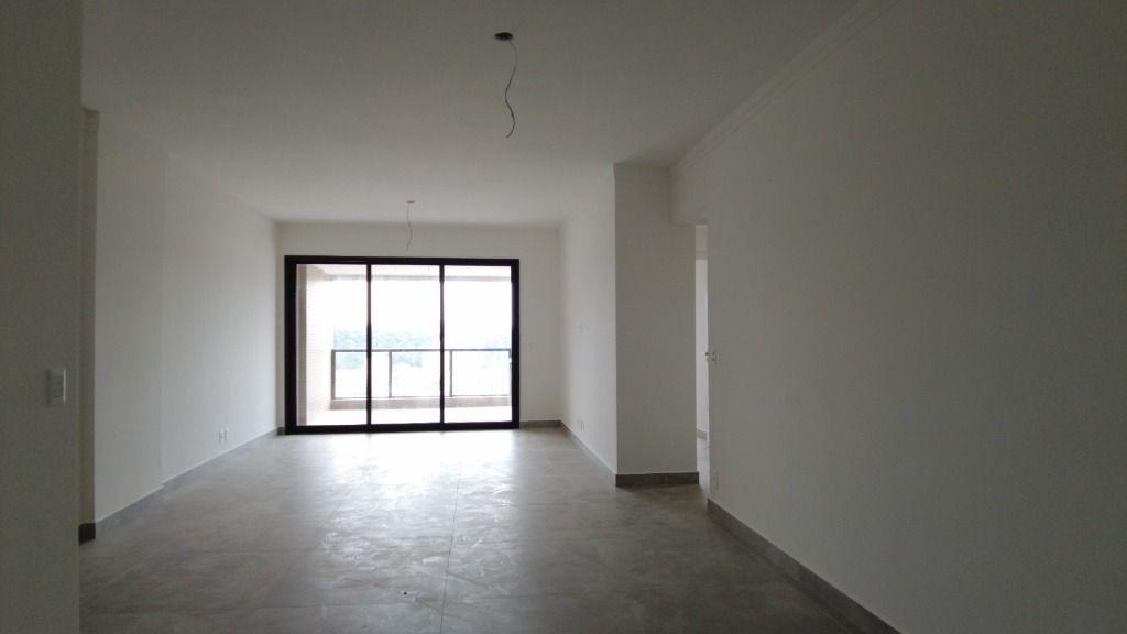 Apartamento à venda com 3 quartos, 143m² - Foto 2