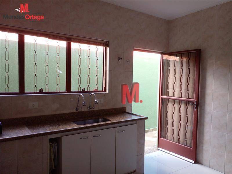 Casa à venda com 3 quartos, 180m² - Foto 15