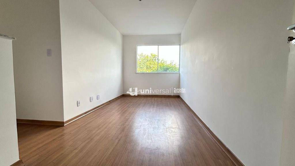 Apartamento à venda com 2 quartos, 60m² - Foto 2