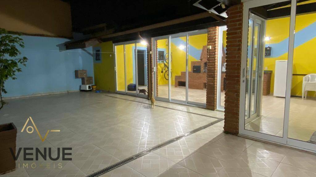 Sobrado à venda com 4 quartos, 264m² - Foto 9