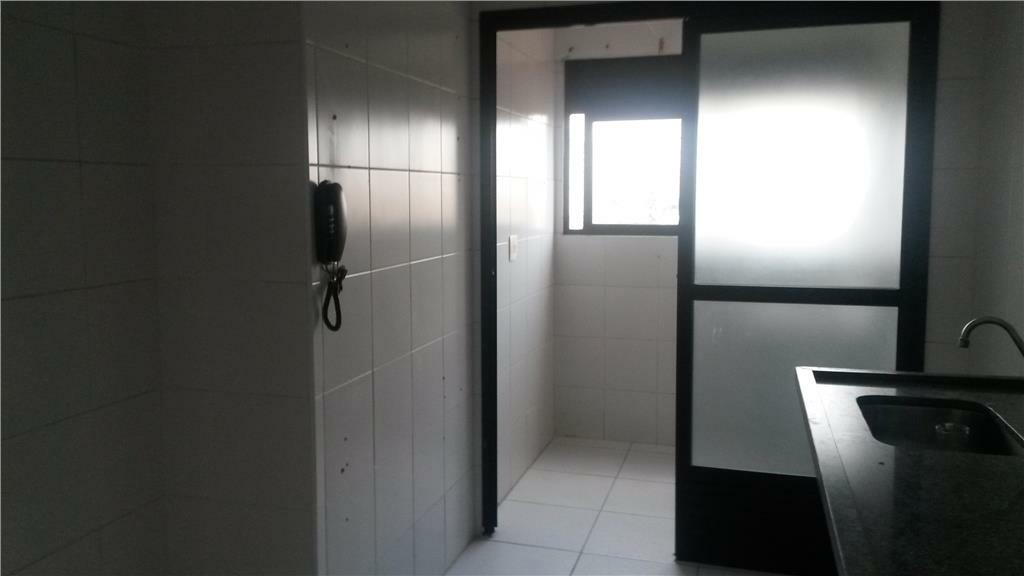 Apartamento para alugar com 2 quartos, 60m² - Foto 8