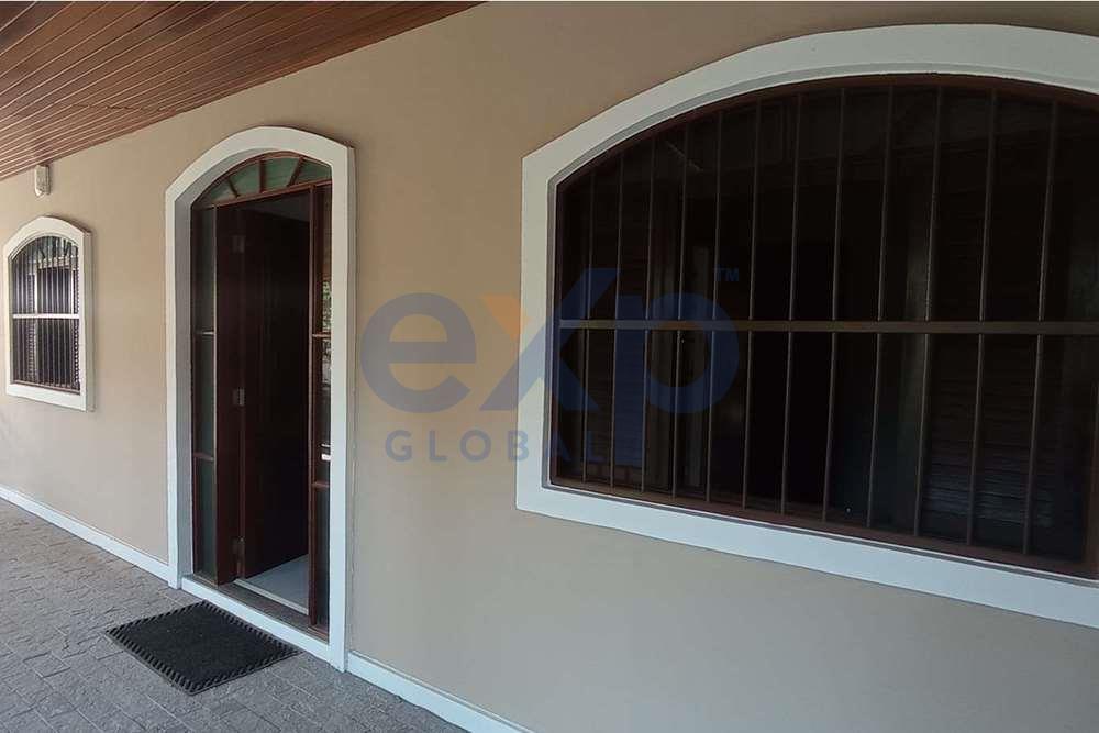Casa à venda com 3 quartos, 350m² - Foto 21