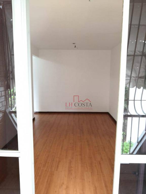 Apartamento à venda com 2 quartos, 79m² - Foto 3