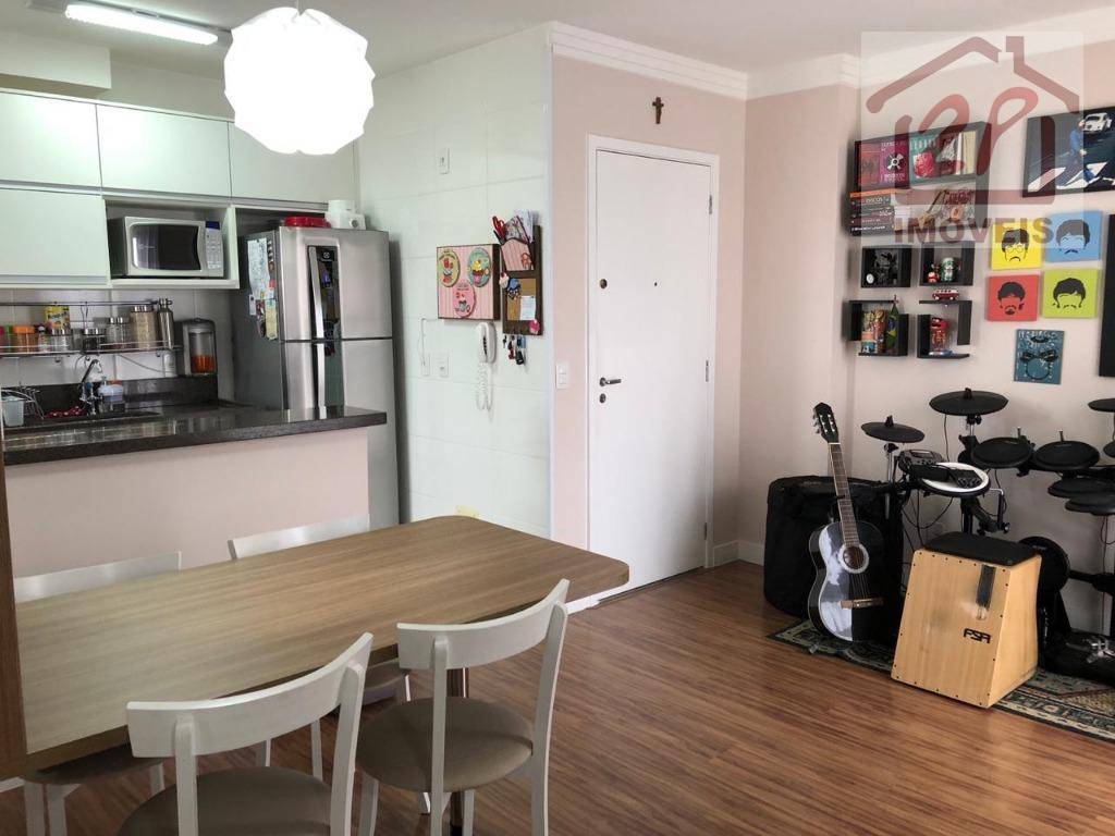 Apartamento à venda com 2 quartos, 60m² - Foto 13