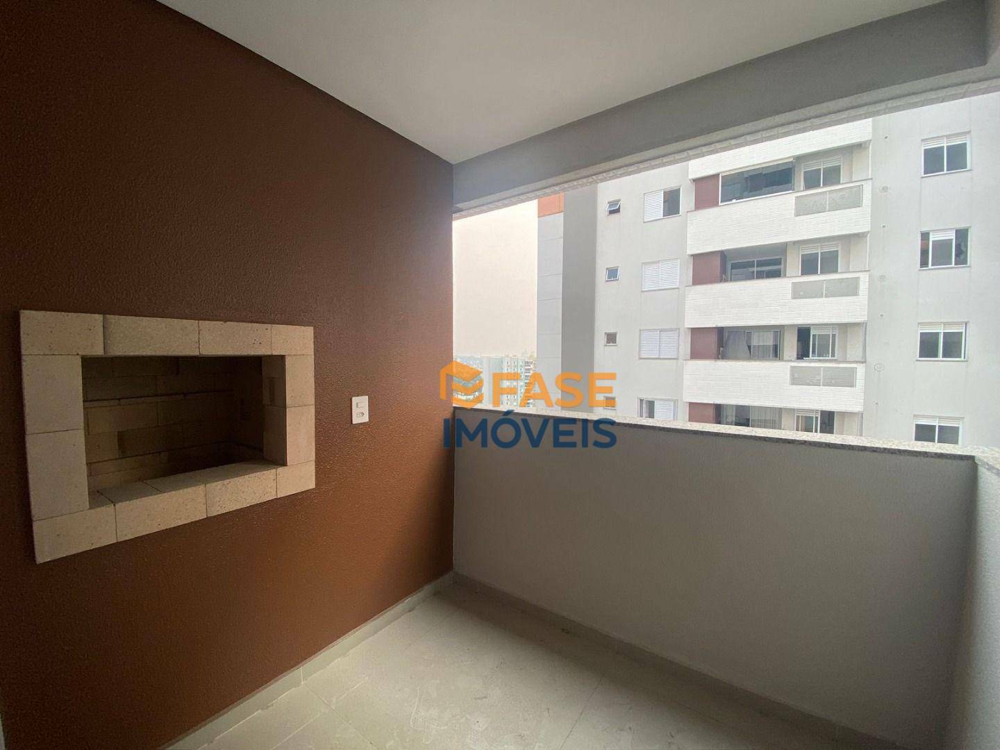 Apartamento à venda com 3 quartos, 81m² - Foto 8