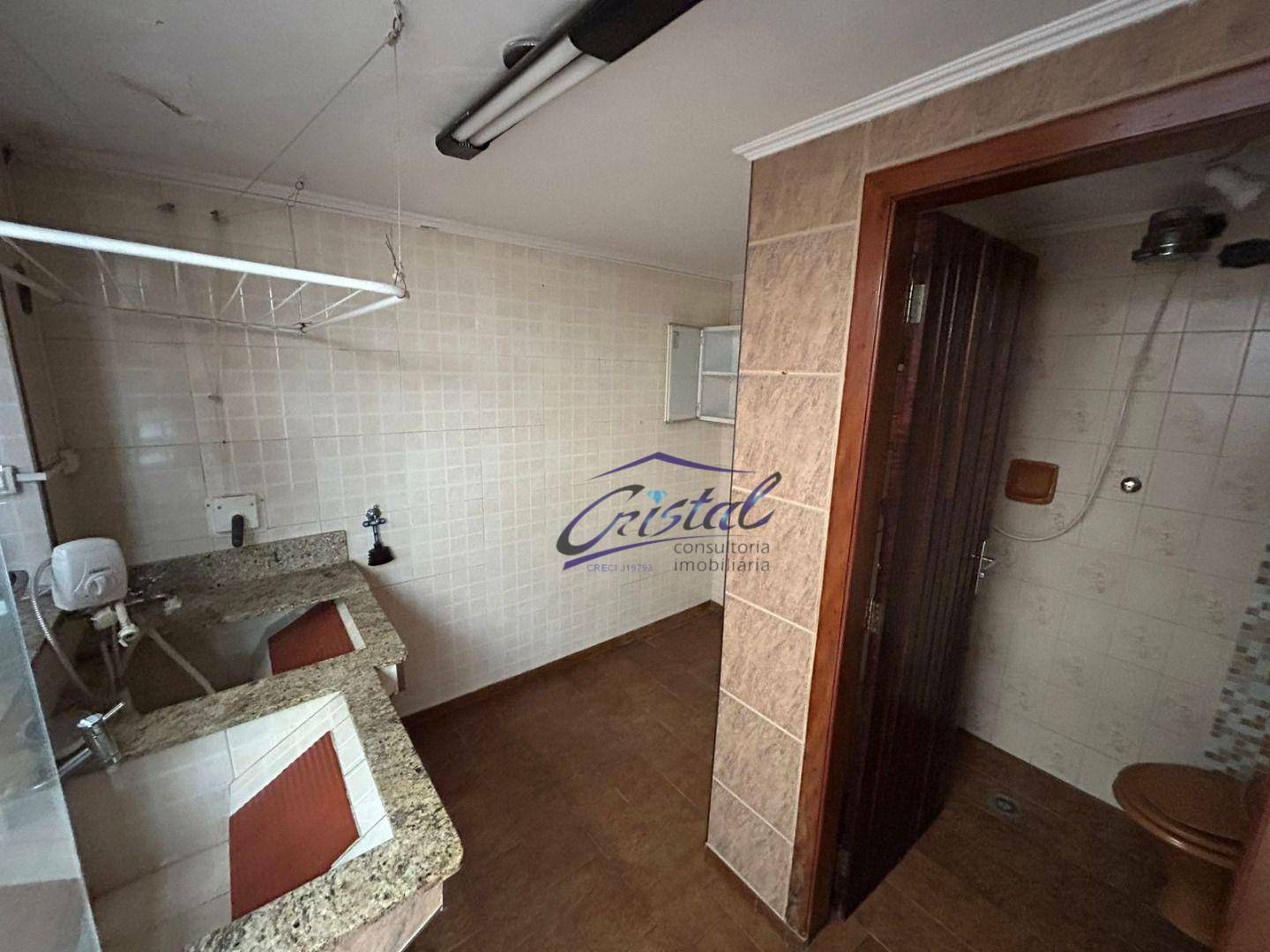 Casa à venda e aluguel com 3 quartos, 140m² - Foto 7