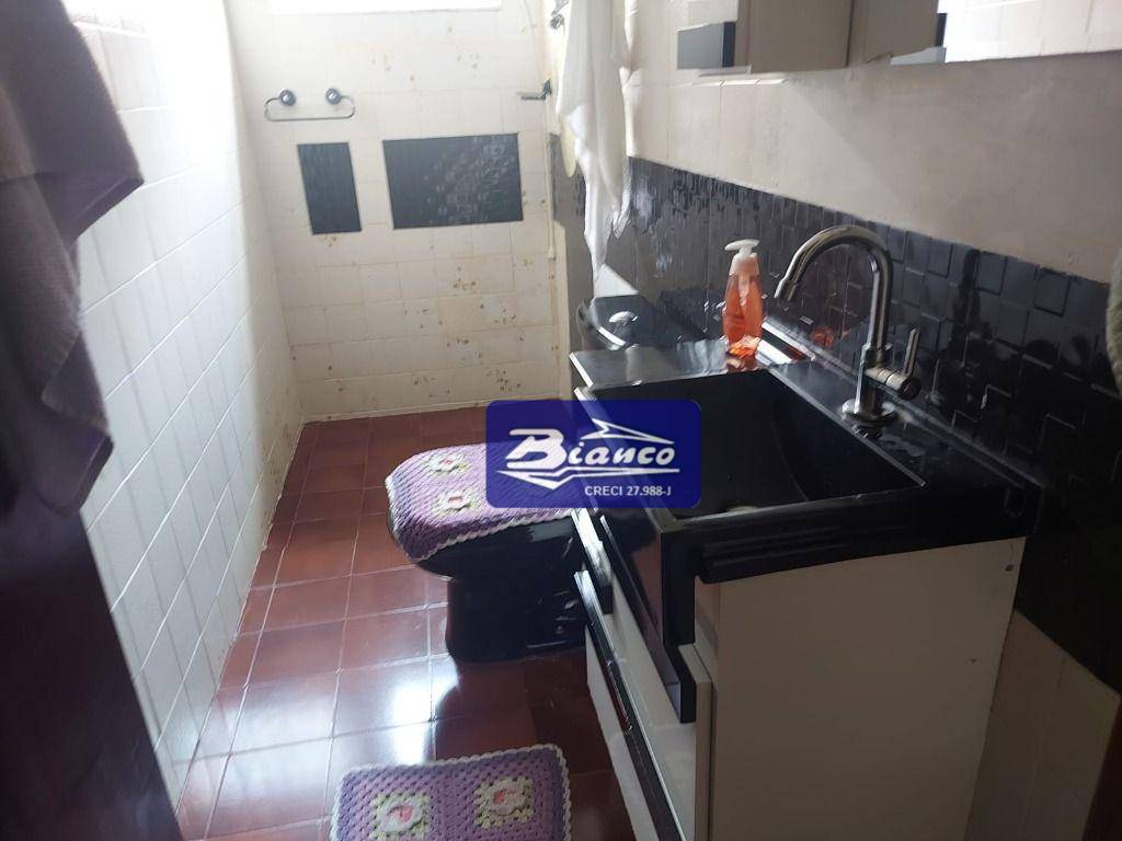 Sobrado à venda com 3 quartos, 200m² - Foto 6