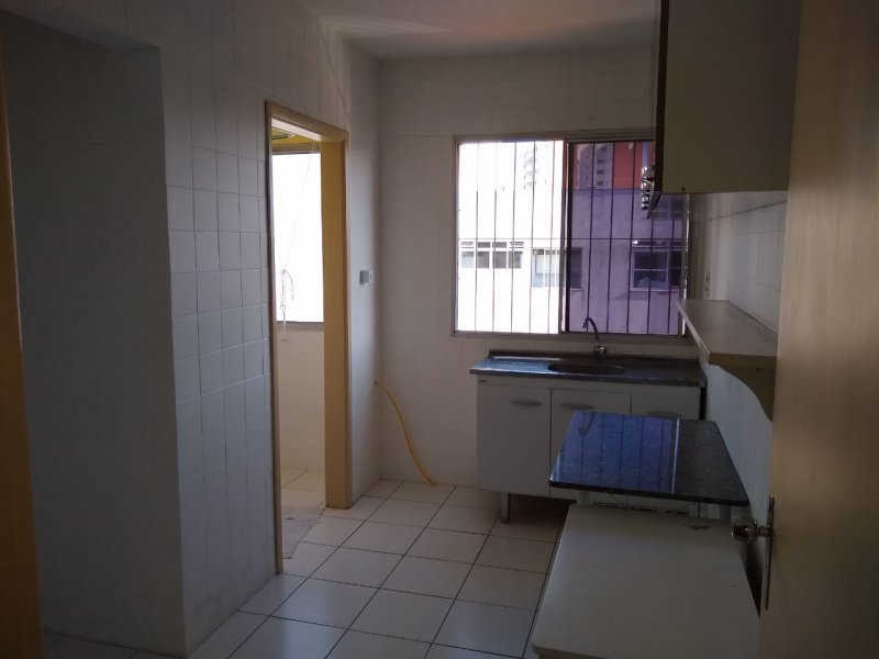 Apartamento à venda com 2 quartos, 62m² - Foto 5