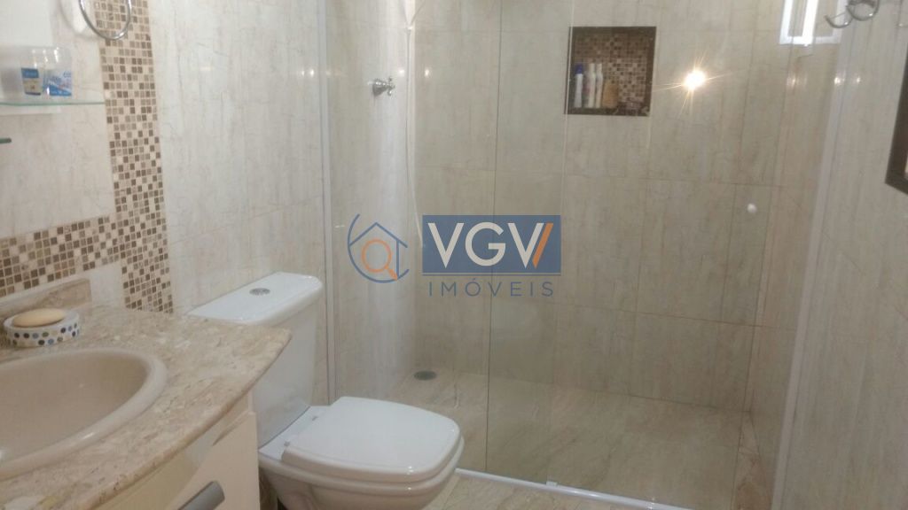 Casa à venda com 2 quartos, 250m² - Foto 15