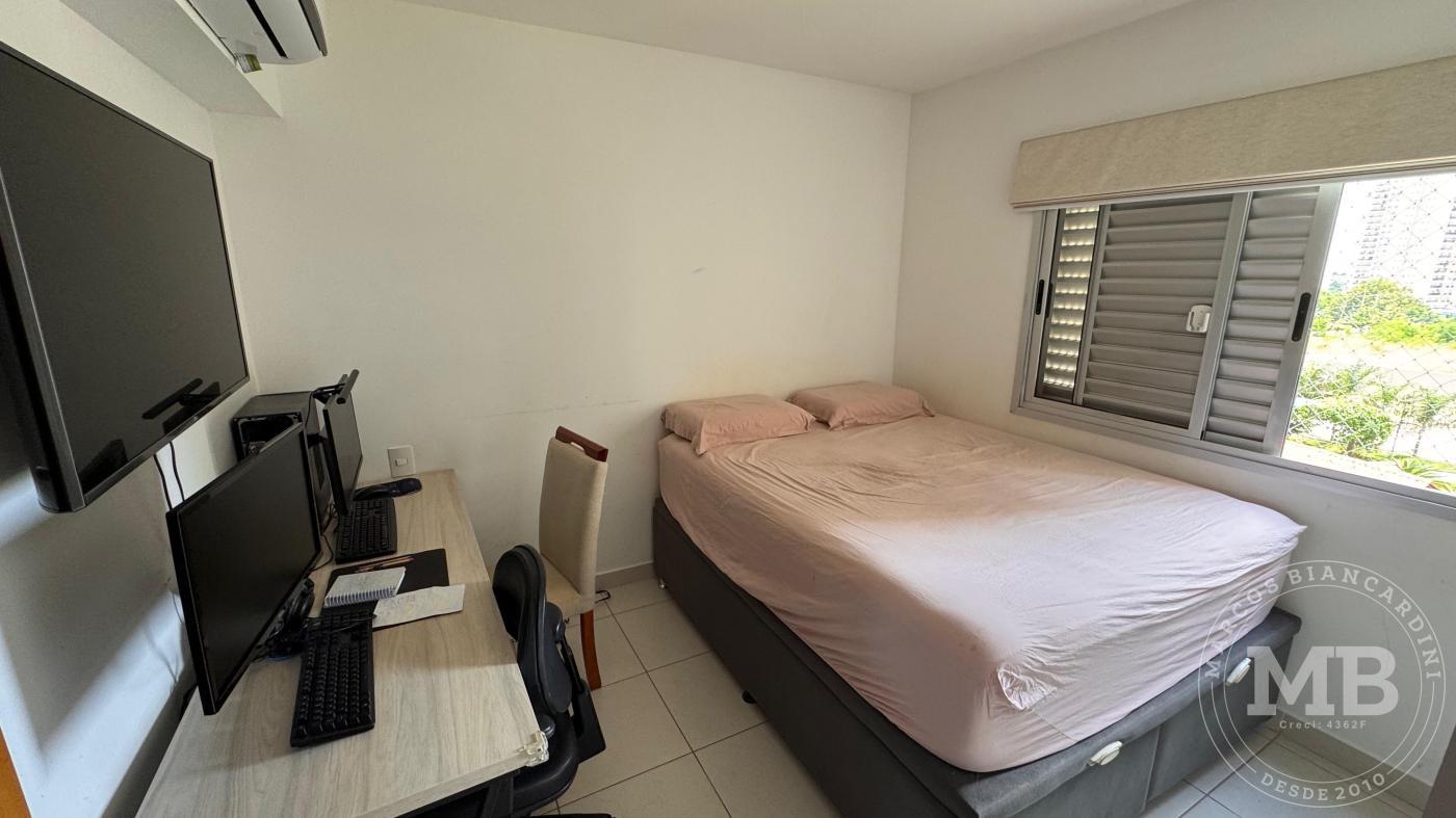 Apartamento à venda com 2 quartos, 62m² - Foto 10