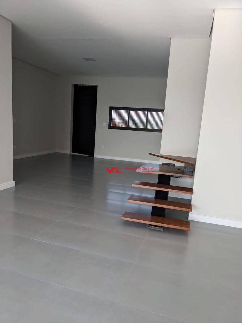 Sobrado à venda com 3 quartos, 273m² - Foto 5