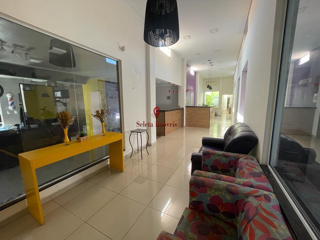 Conjunto Comercial-Sala à venda com 3 quartos, 670m² - Foto 1