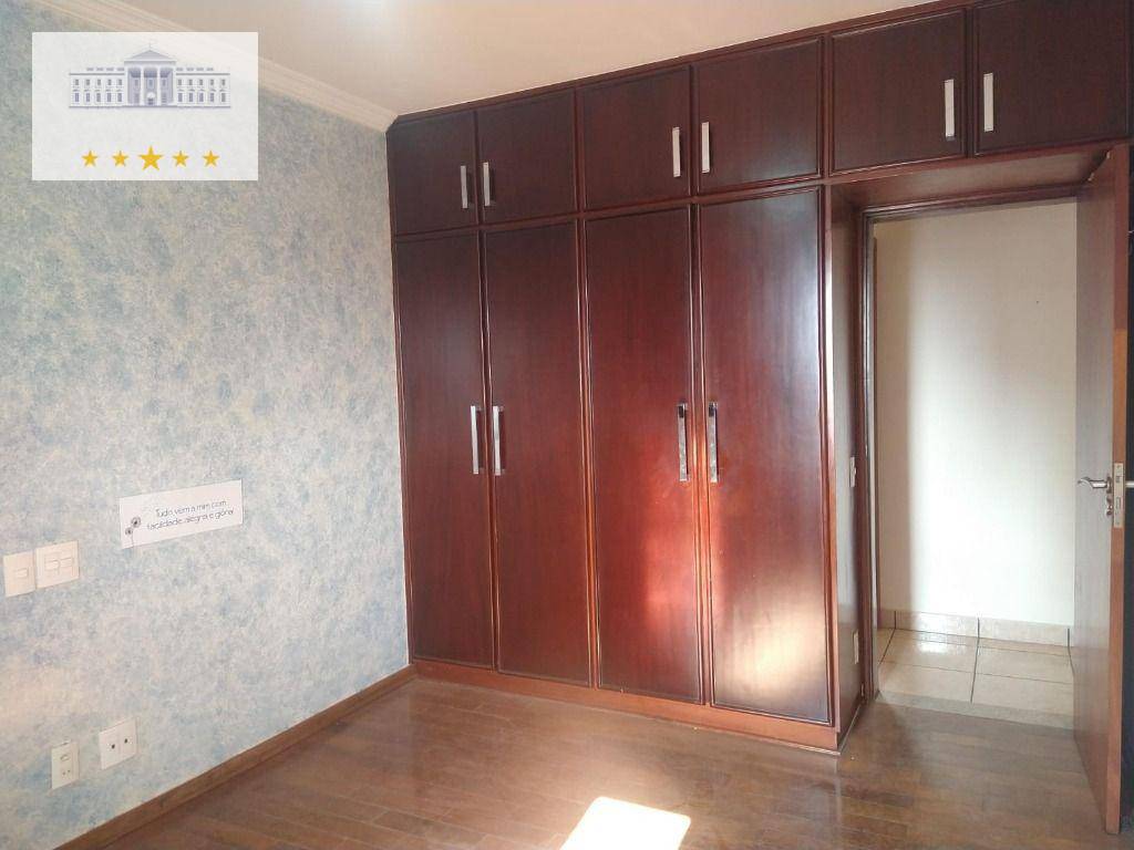 Apartamento à venda com 3 quartos, 161m² - Foto 2