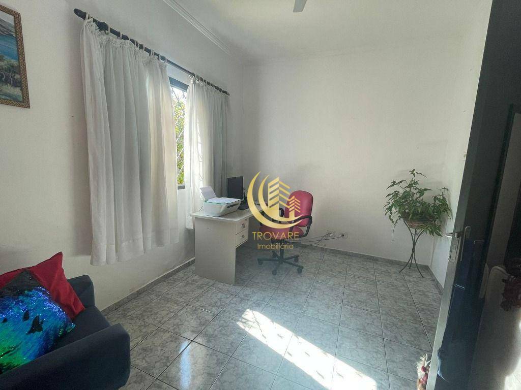Casa à venda e aluguel com 4 quartos, 180m² - Foto 25
