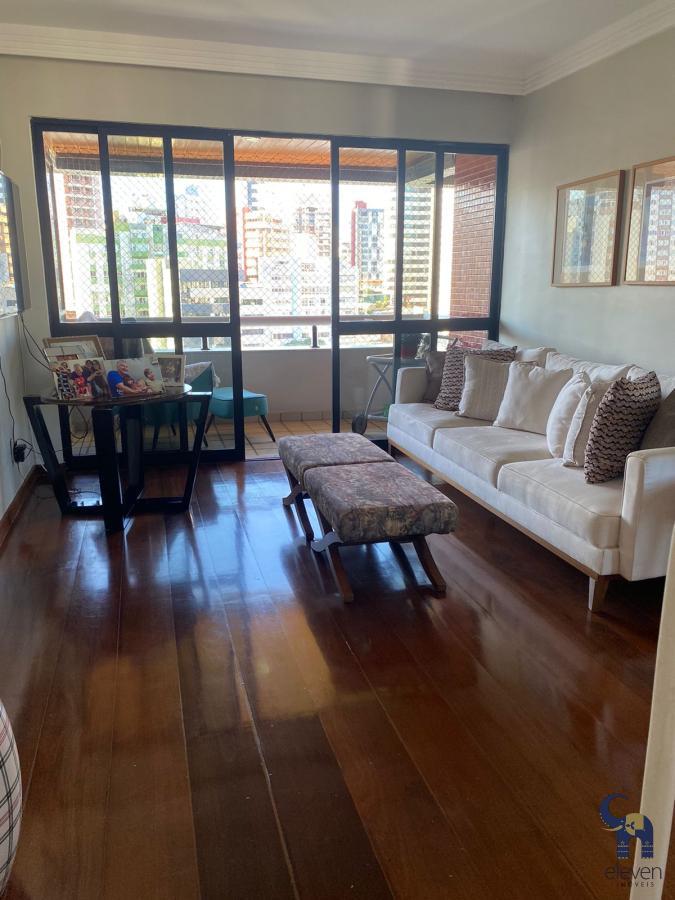 Cobertura à venda com 4 quartos, 260m² - Foto 1