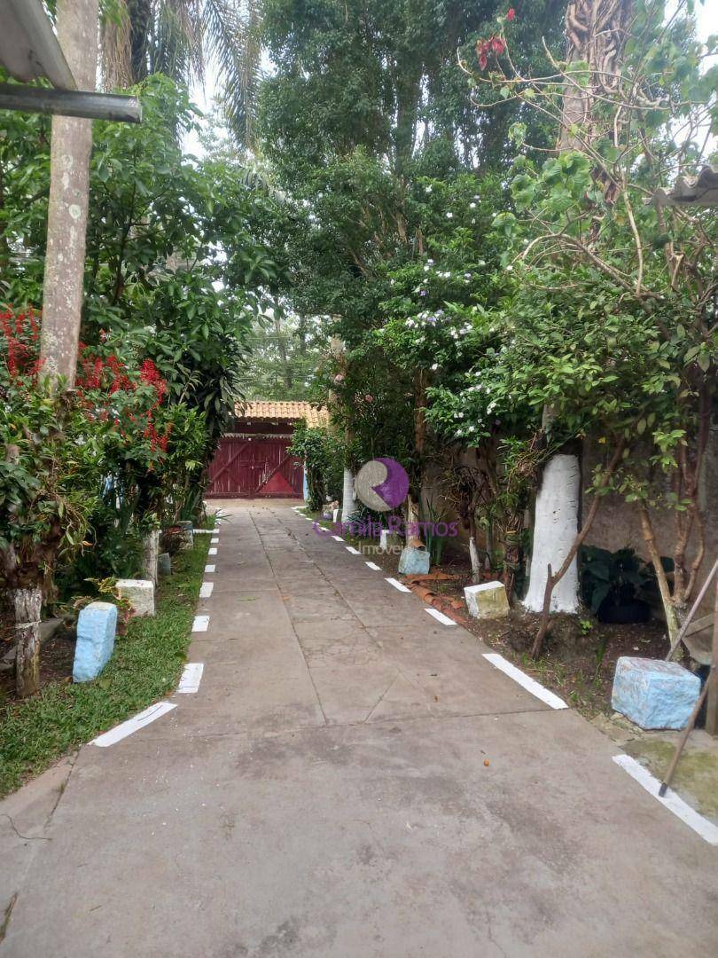 Chácara, 3 quartos, 1548 m² - Foto 1