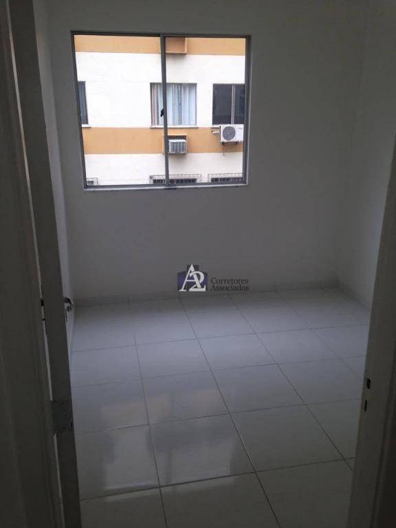 Apartamento à venda com 2 quartos, 52m² - Foto 14