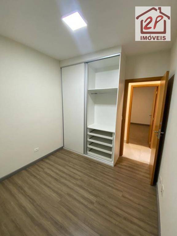 Apartamento à venda com 3 quartos, 97m² - Foto 11