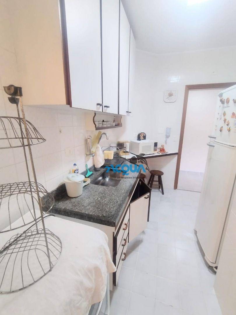 Apartamento à venda com 2 quartos, 80m² - Foto 3