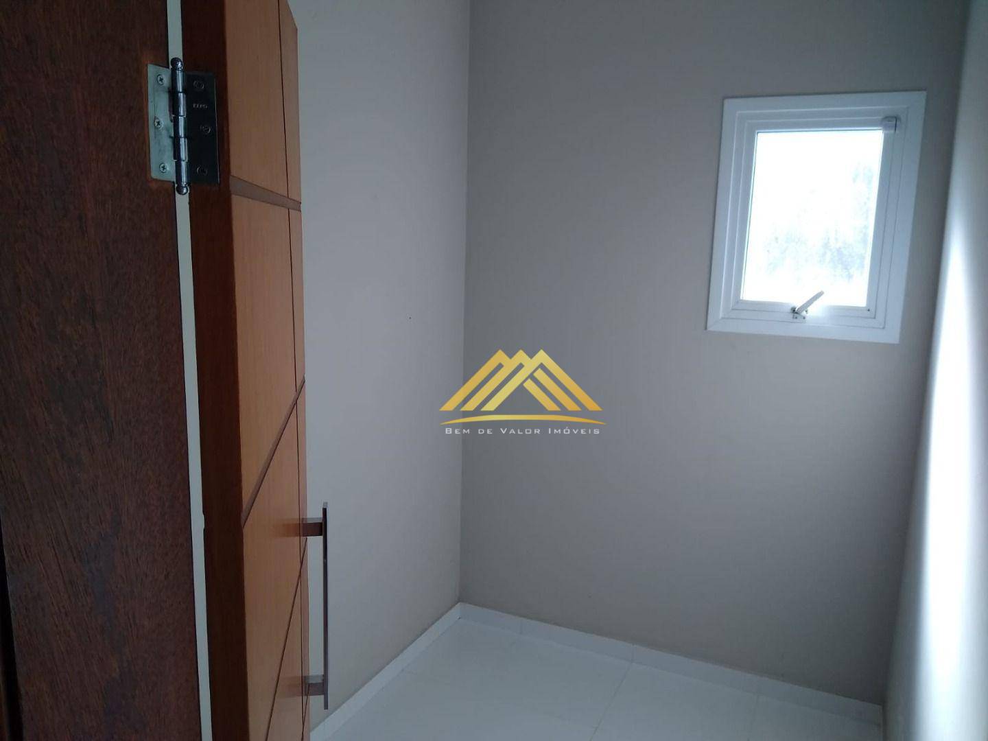 Casa à venda com 3 quartos, 210m² - Foto 27