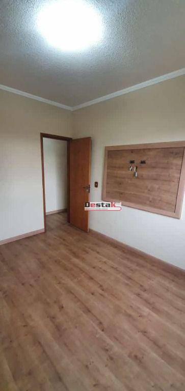 Apartamento à venda com 2 quartos, 62m² - Foto 7