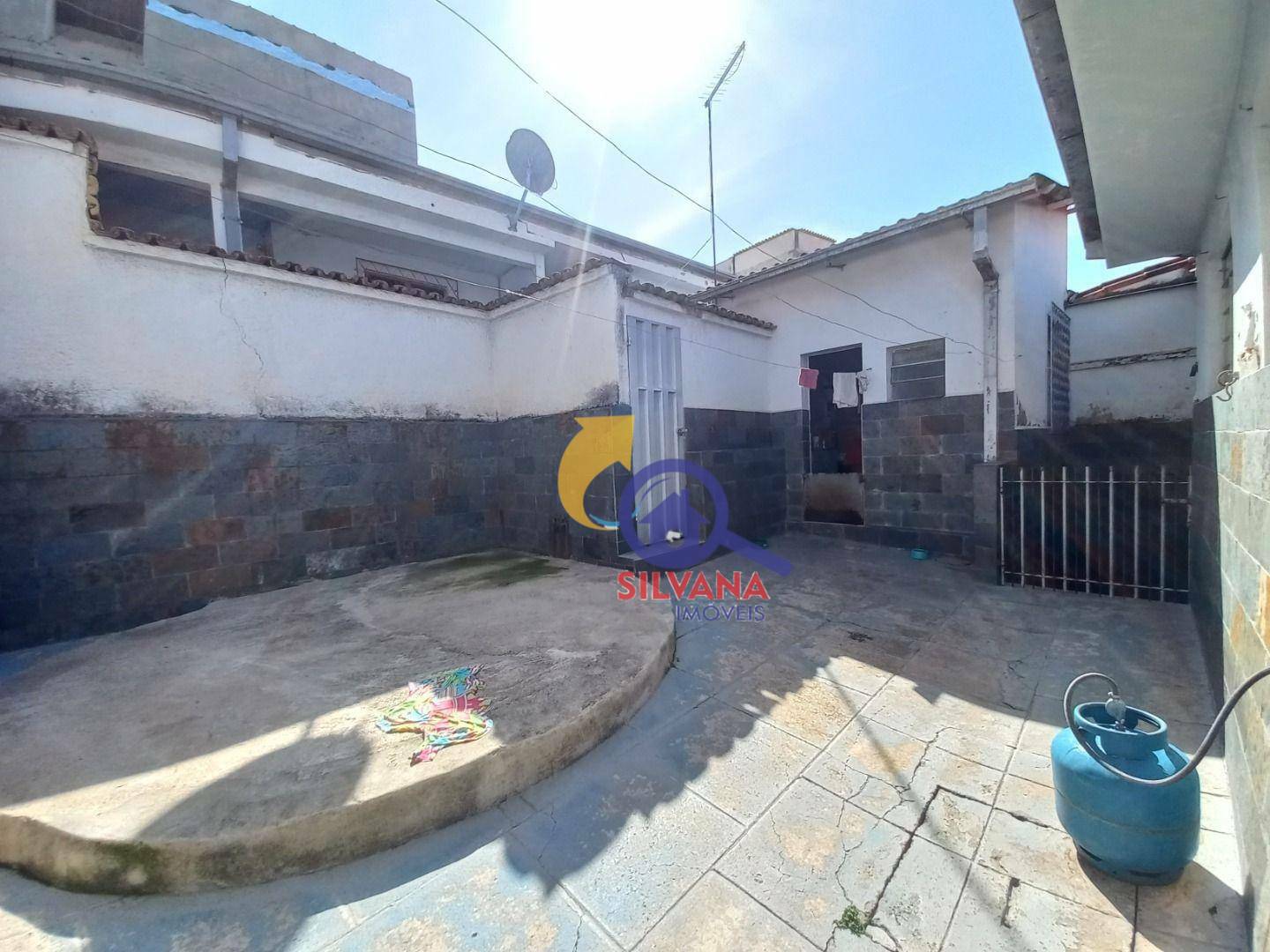 Casa à venda com 4 quartos, 229m² - Foto 24