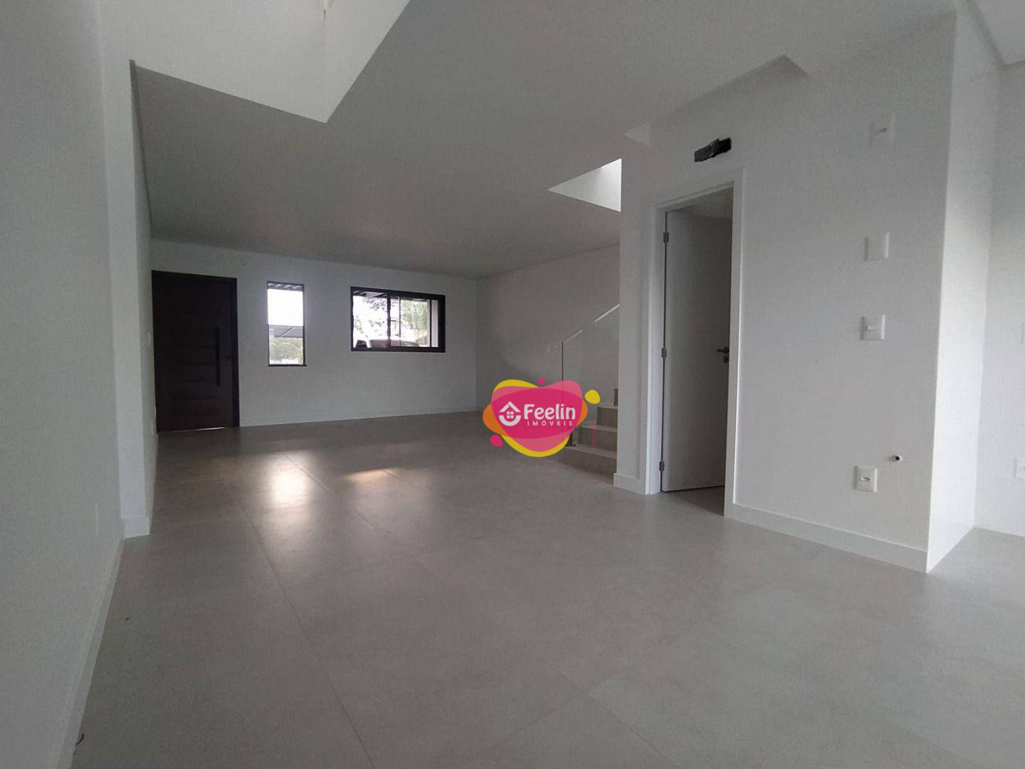 Casa à venda e aluguel com 3 quartos, 164m² - Foto 4