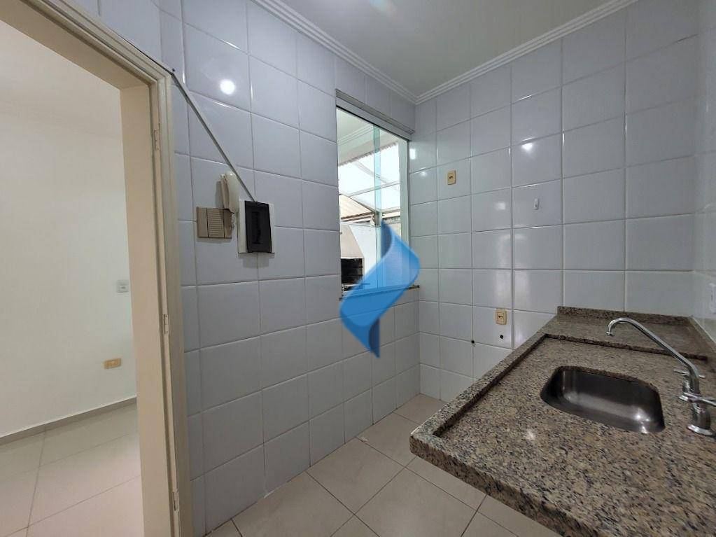 Casa para alugar com 2 quartos, 63m² - Foto 23