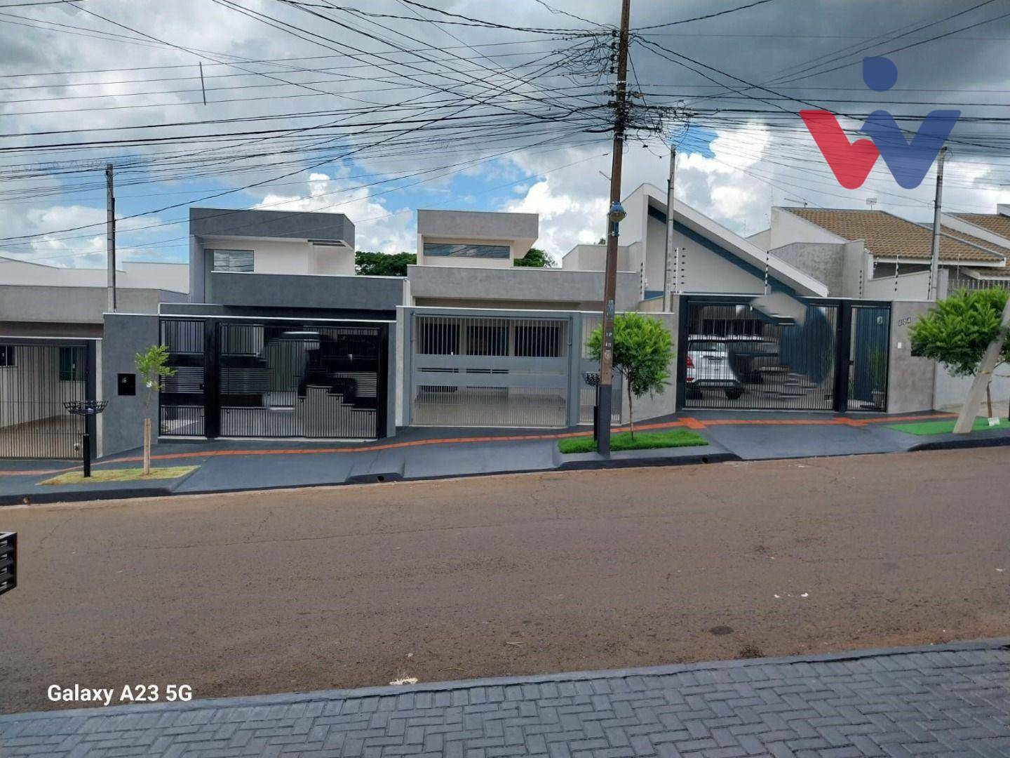 Casa à venda com 3 quartos, 122m² - Foto 2