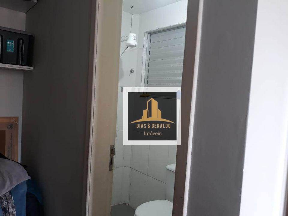 Apartamento à venda com 2 quartos, 69m² - Foto 9