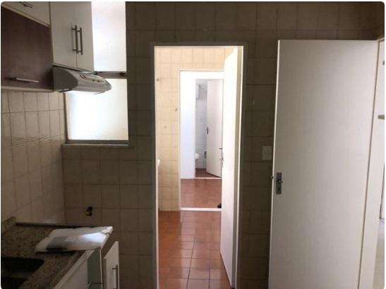 Apartamento à venda com 2 quartos, 75m² - Foto 8