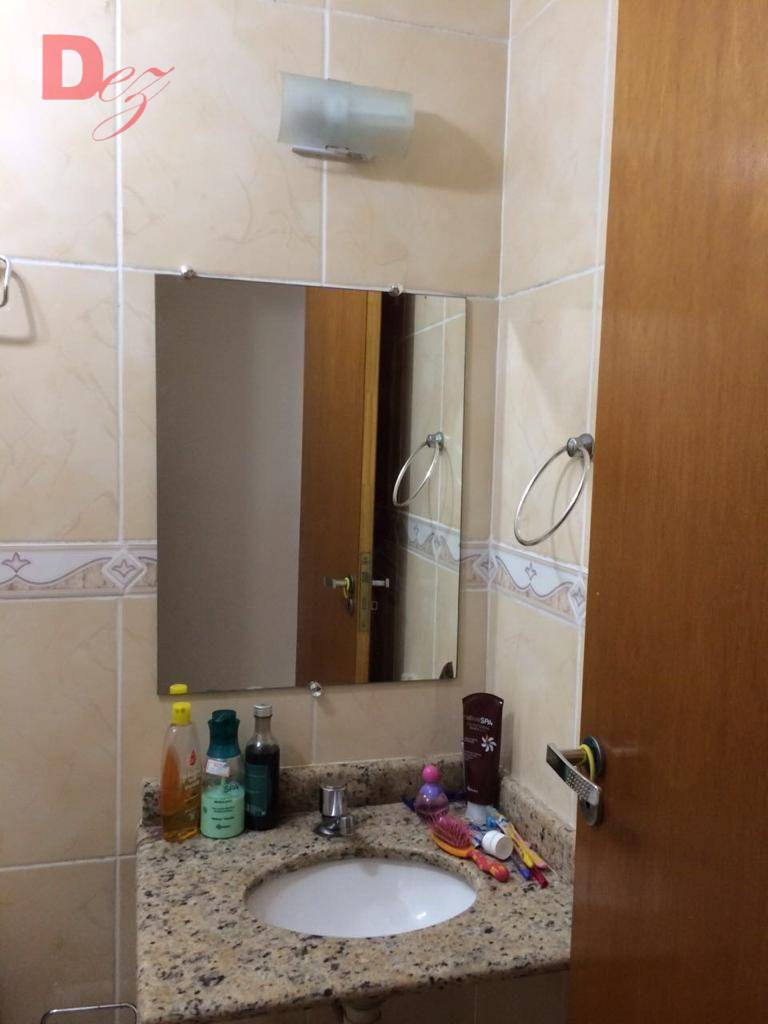 Apartamento à venda com 3 quartos, 151m² - Foto 4