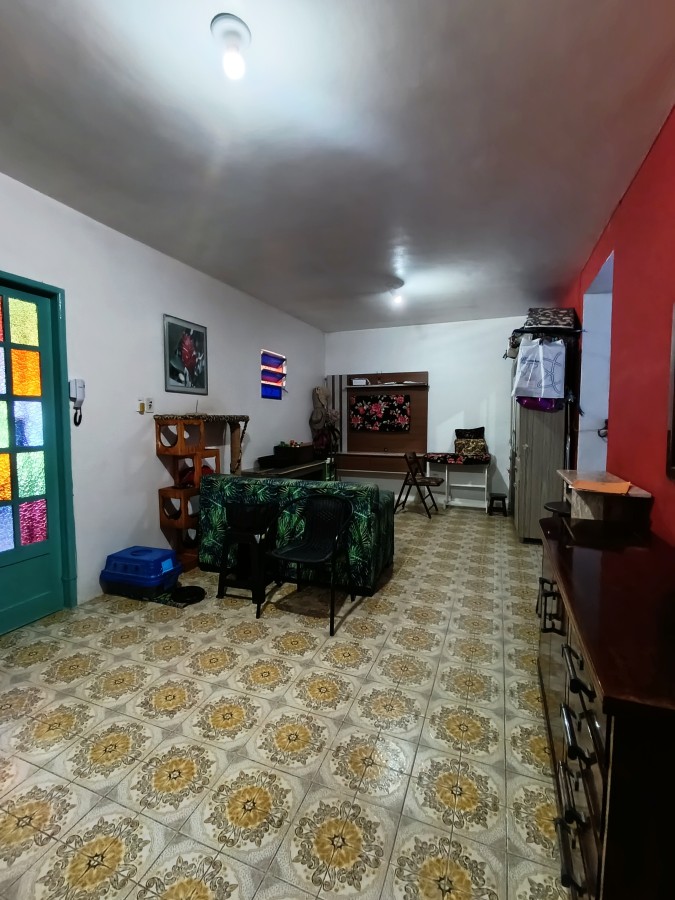 Casa à venda com 2 quartos, 209m² - Foto 1