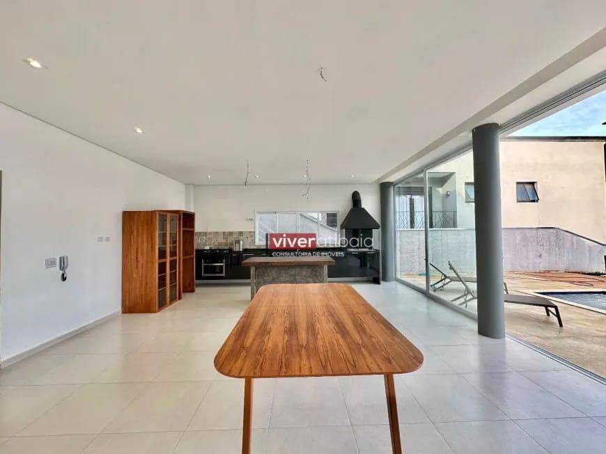 Casa à venda e aluguel com 3 quartos, 235m² - Foto 15