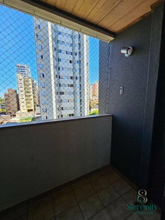 Apartamento para alugar com 3 quartos, 74m² - Foto 6