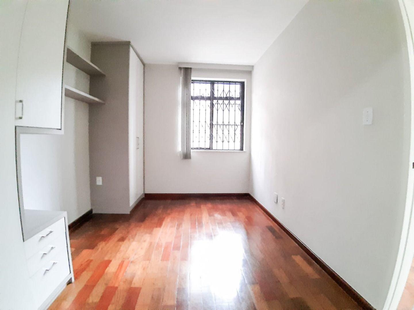 Apartamento à venda com 3 quartos, 130m² - Foto 48