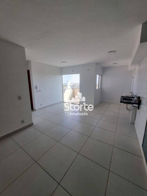 Apartamento para alugar com 2 quartos, 56m² - Foto 5