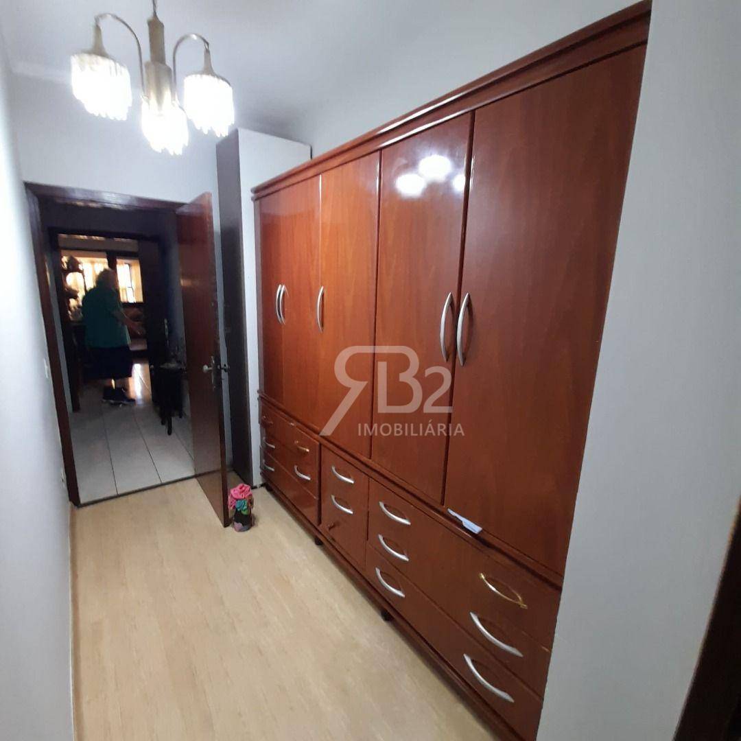 Casa à venda com 3 quartos, 198m² - Foto 14