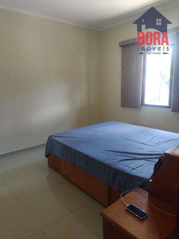 Casa à venda com 3 quartos, 320m² - Foto 8