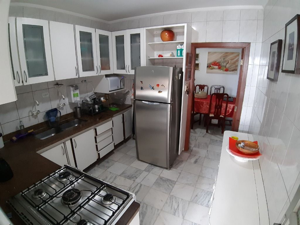 Apartamento à venda com 3 quartos, 140m² - Foto 13