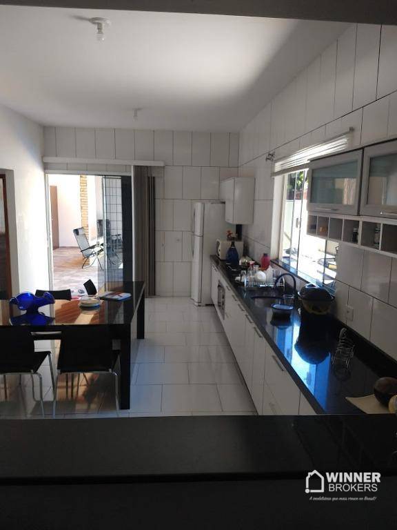 Casa para alugar com 2 quartos, 244m² - Foto 19