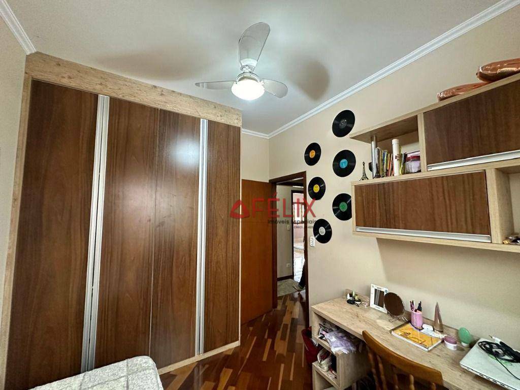 Casa de Condomínio à venda com 3 quartos, 186m² - Foto 31