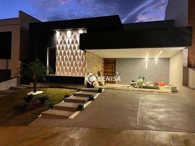 Casa de Condomínio à venda com 3 quartos, 180m² - Foto 2