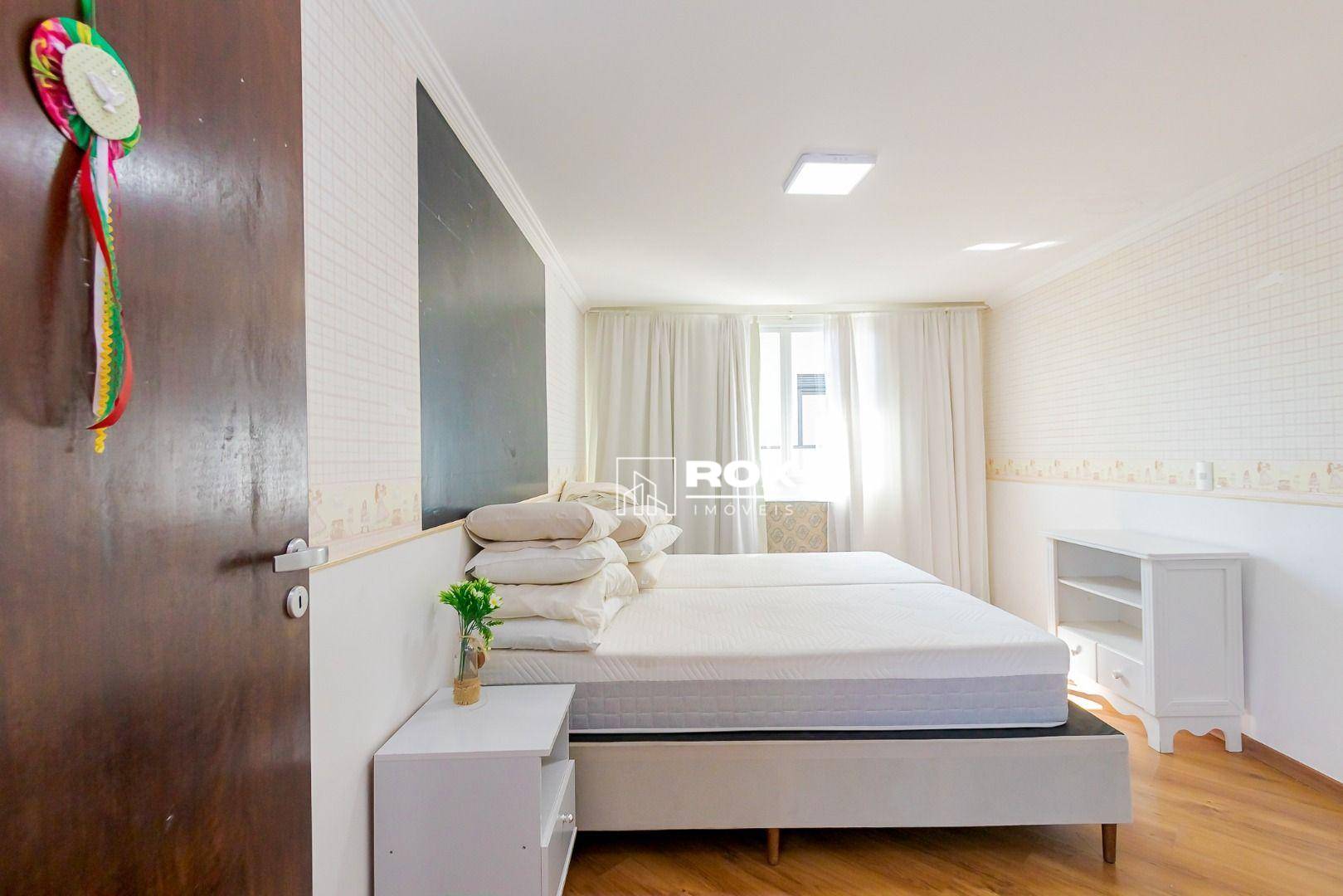 Casa para alugar com 4 quartos, 362m² - Foto 34