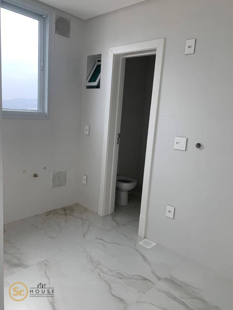 Apartamento à venda com 3 quartos, 151m² - Foto 6