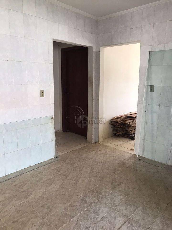 Casa à venda com 2 quartos, 147m² - Foto 3